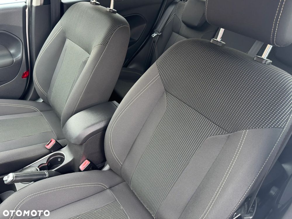 Ford Fiesta 1.5 TDCi Titanium - 28