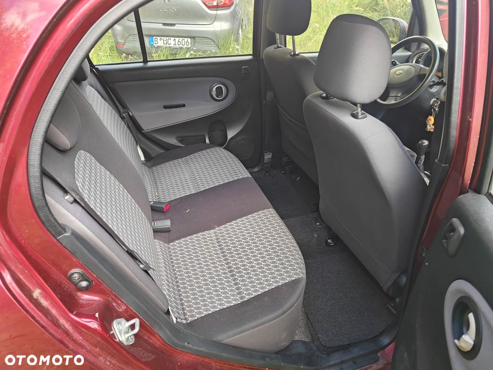 Daihatsu Trevis 1.0 Limited - 20