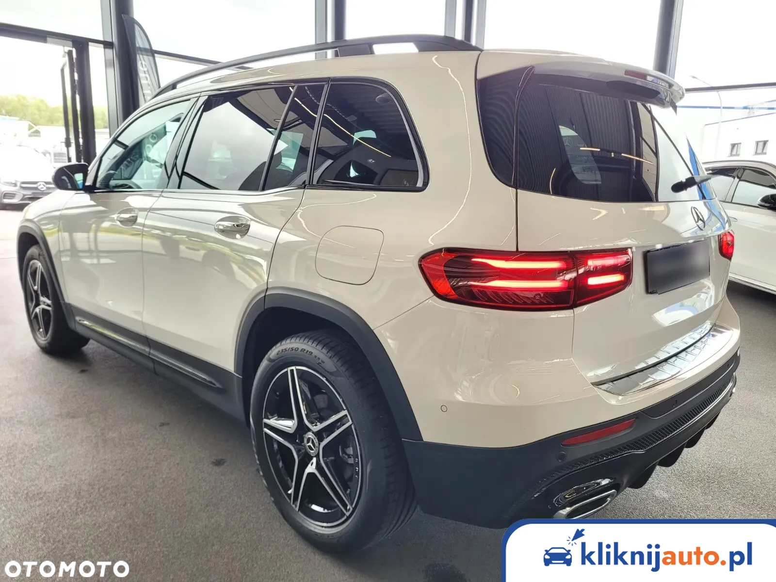 Mercedes-Benz GLB 220 d 4-Matic AMG Line 8G-DCT - 4
