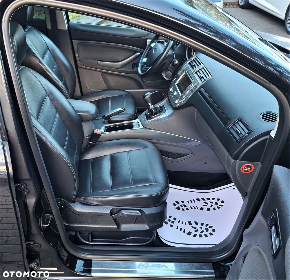 Ford Kuga 2.0 TDCi 4x4 Titanium - 23