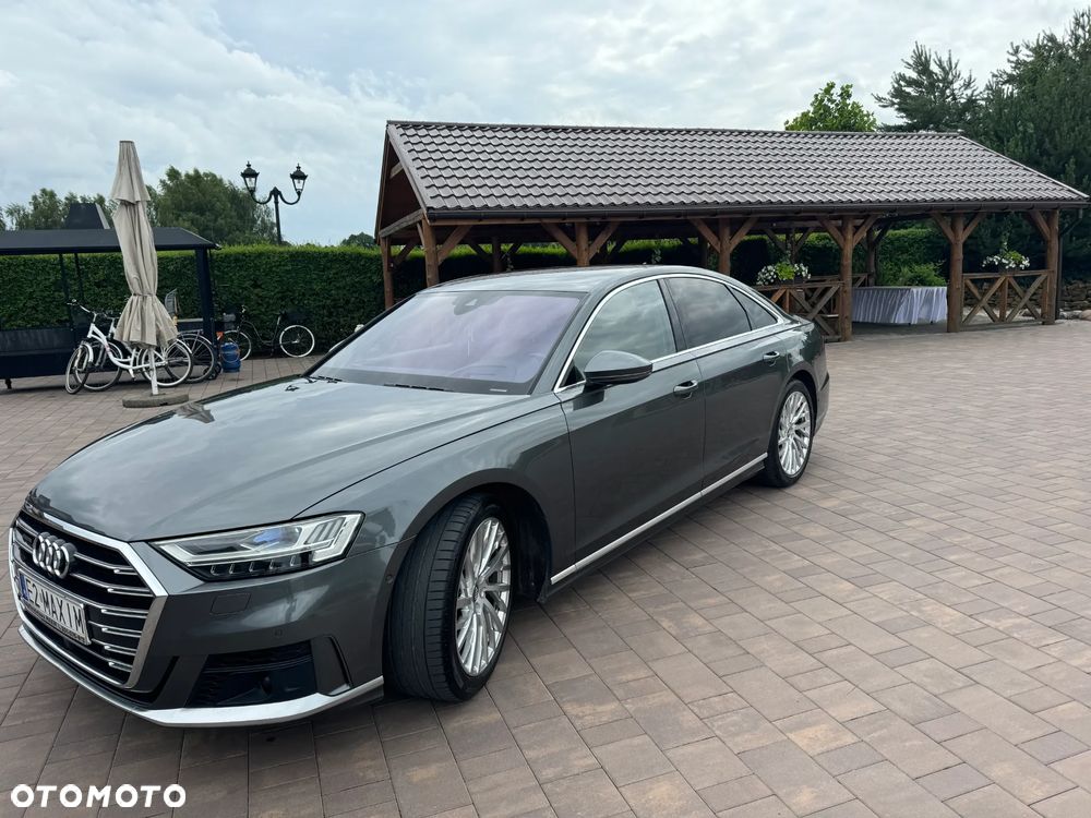 Audi A8 - 1