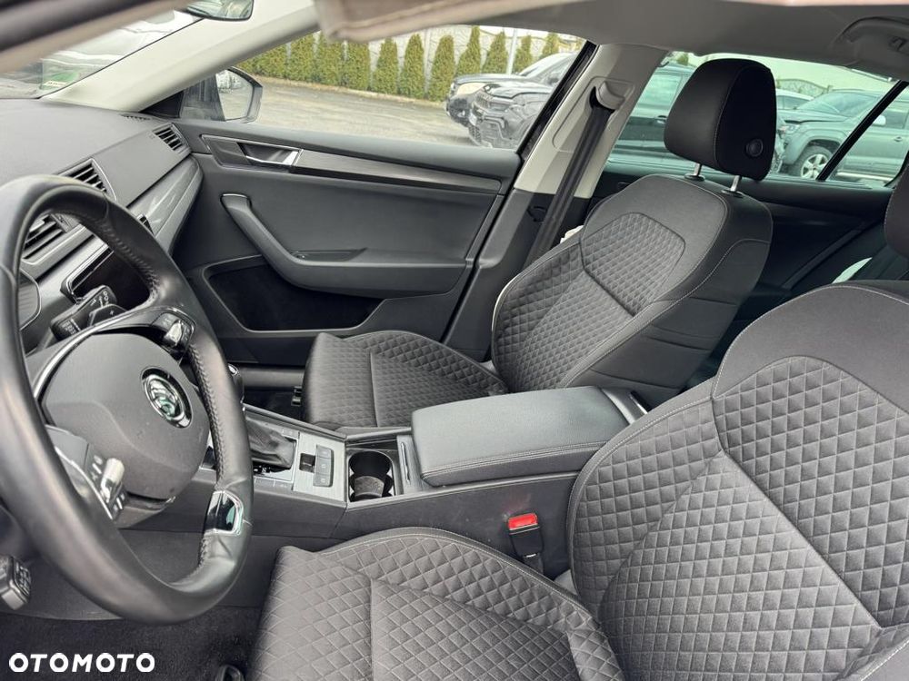 Skoda Superb 2.0 TDI DSG Ambition - 10