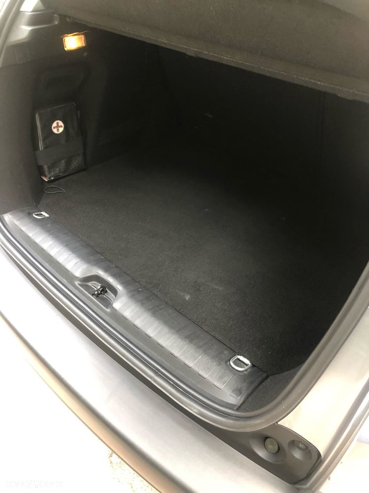 Peugeot 2008 1.2 Pure Tech Style S&S - 22