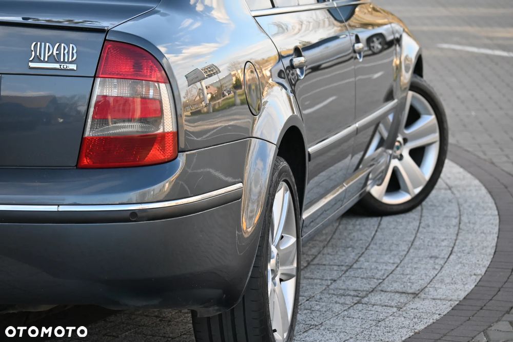 Skoda Superb 2.0 TDI DPF Prestige - 17