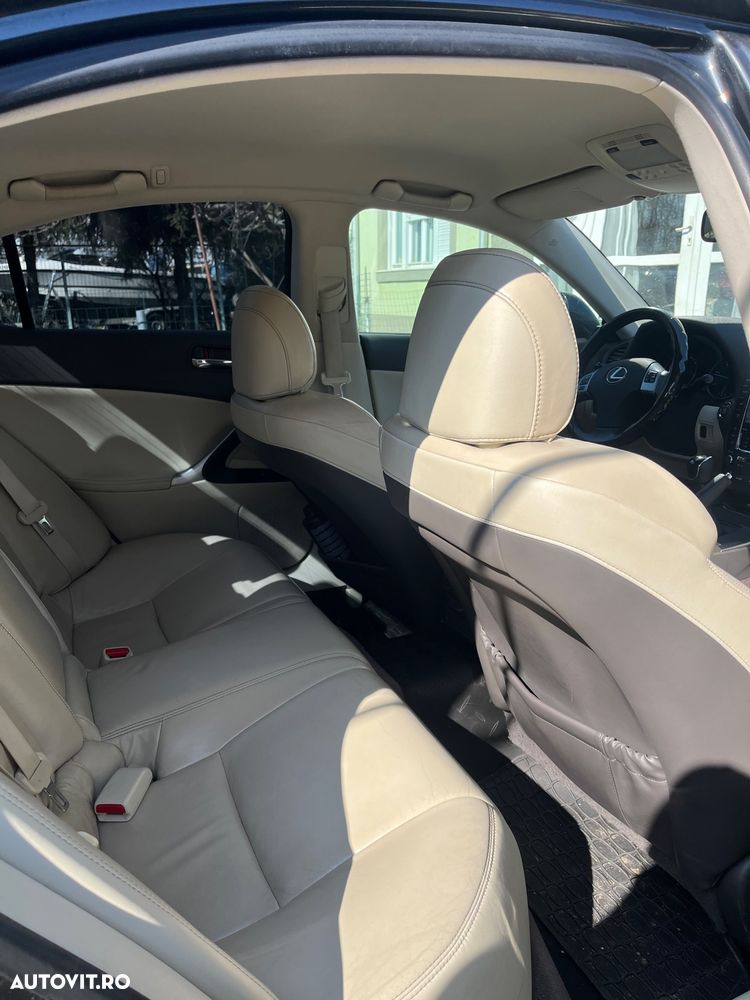 Lexus Seria IS 200d Luxury - 10