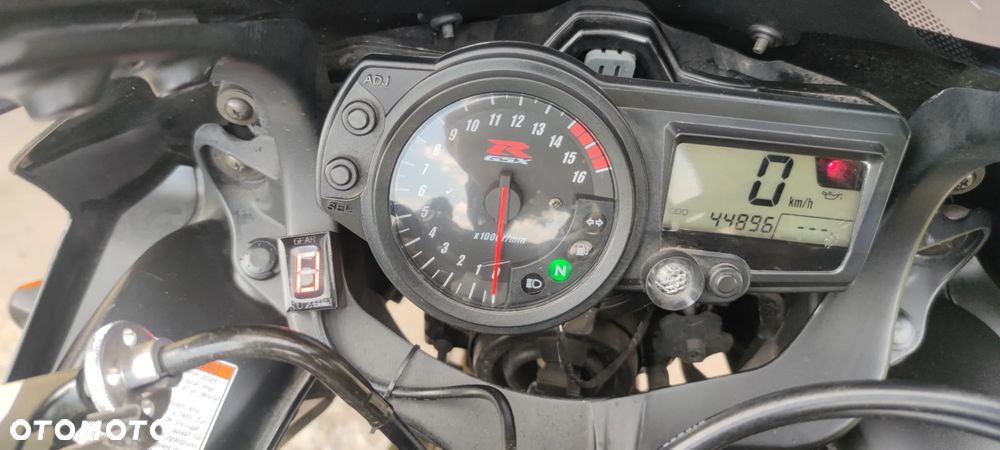 Suzuki GSX-R - 7