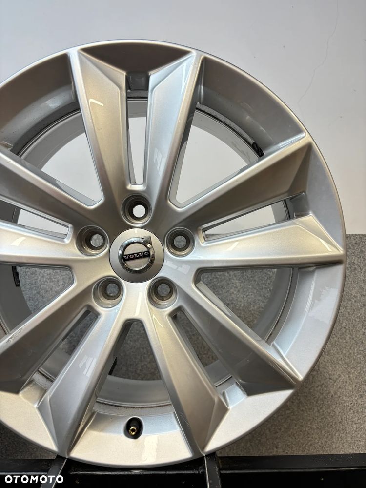 4 Felgi Alu. Volvo S60, V60, V70, 17", 31471309, K3 B400CC - 16