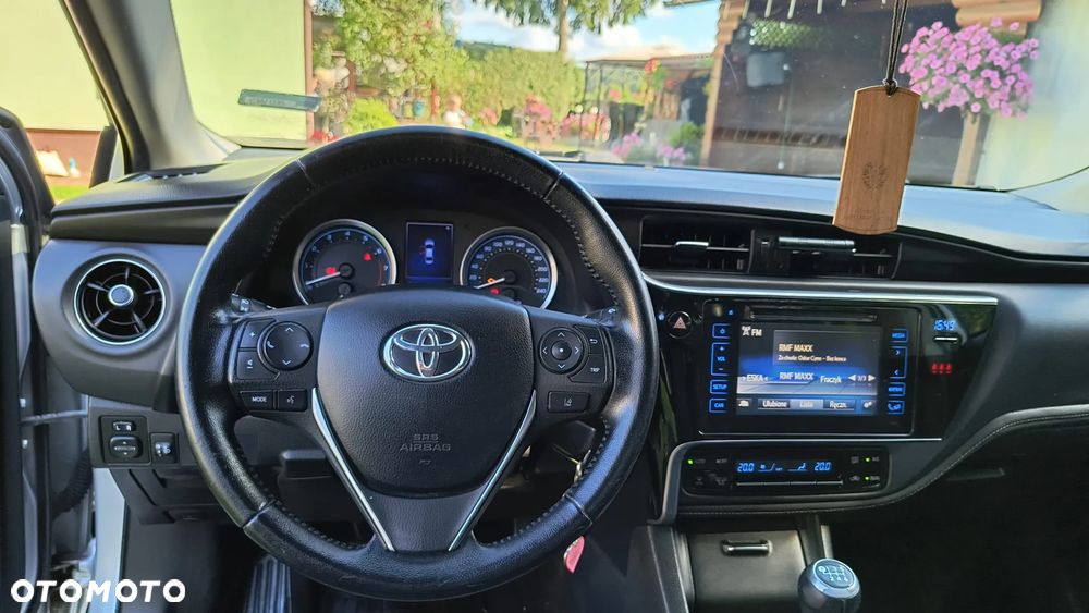 Toyota Corolla 1.6 Comfort - 15