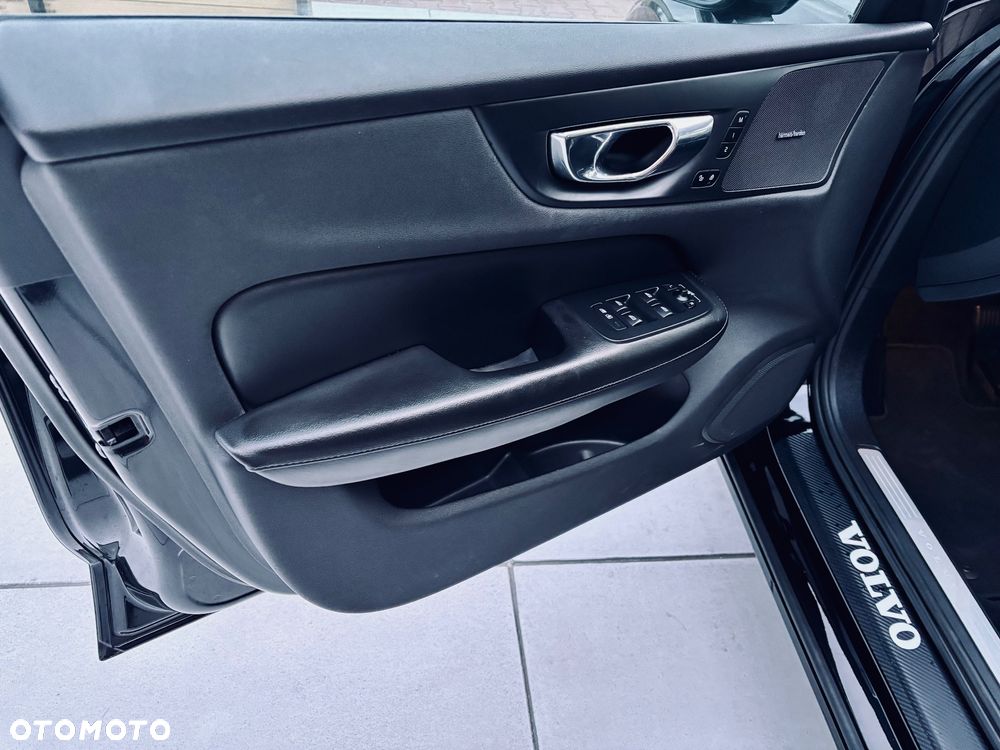 Volvo S60 T6 AWD Inscription - 28