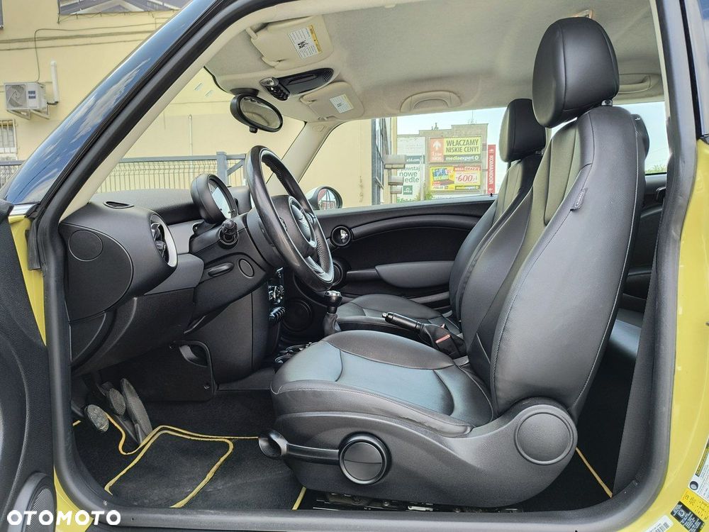 MINI Cooper Standard - 9