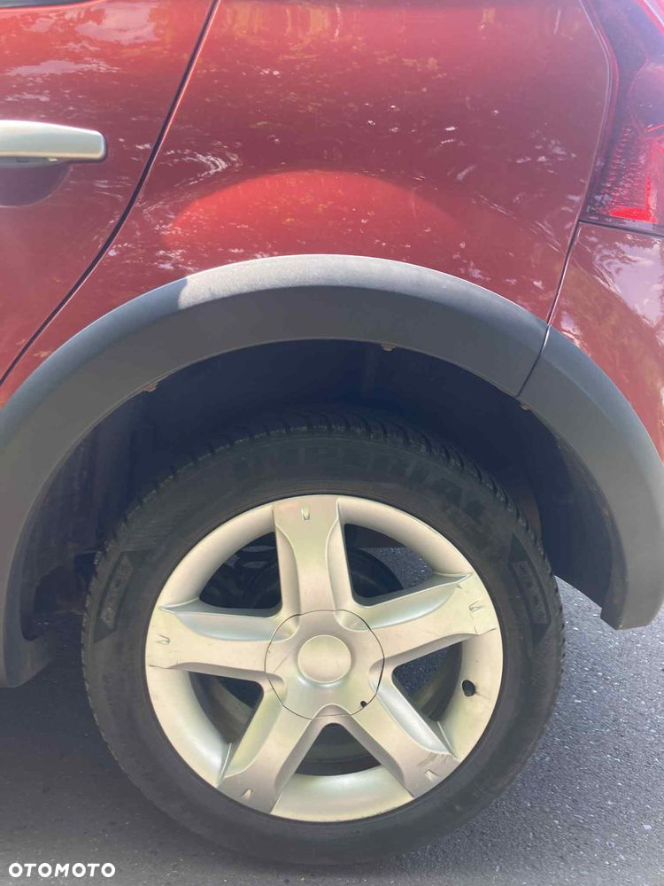 Dacia Sandero Stepway 1.6 - 12