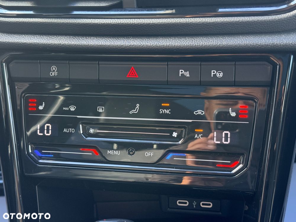 Volkswagen T-Roc 1.5 TSI OPF DSG R-Line - 32