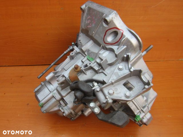 FIAT 500 FIORINO DOBLO 1.3 JTD MULTI JET 1.3 cdti SKRZYNIA 55241803 2015- - 2