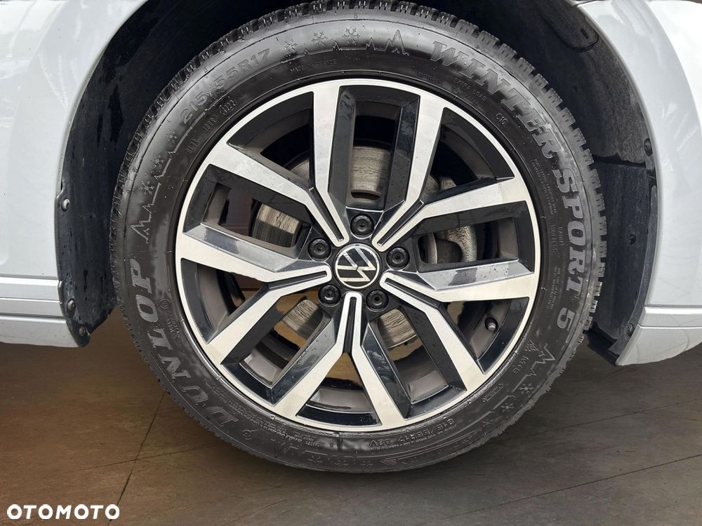 Volkswagen Passat - 18