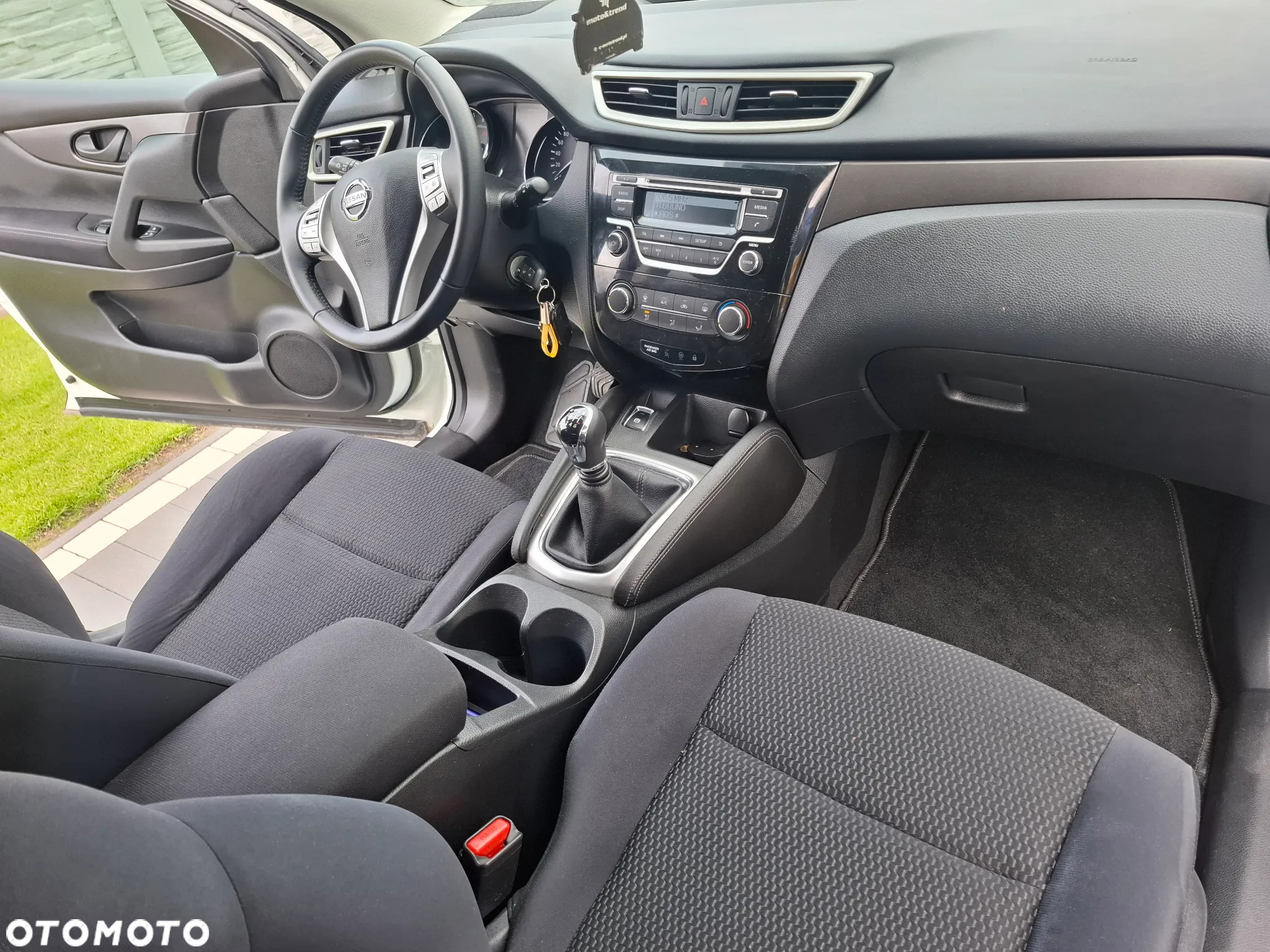 Nissan Qashqai - 2