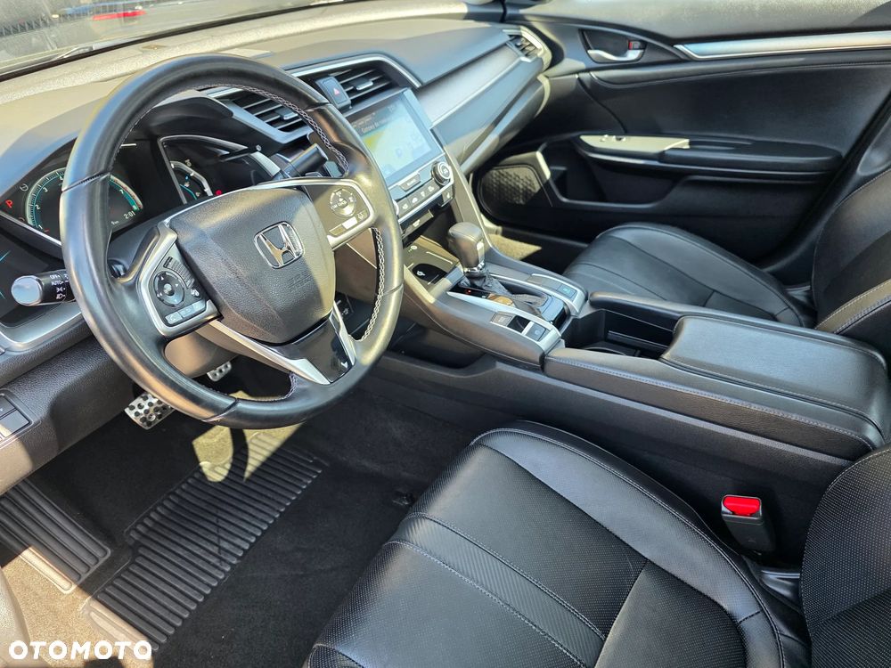 Honda Civic 1.5 i-VTEC Turbo CVT Executive - 18