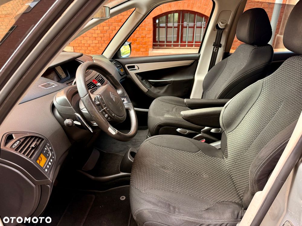 Citroën C4 Picasso - 19