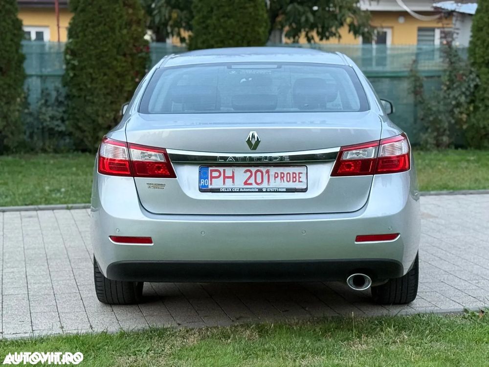 Renault Latitude 2.0 dCi Luxury - 17