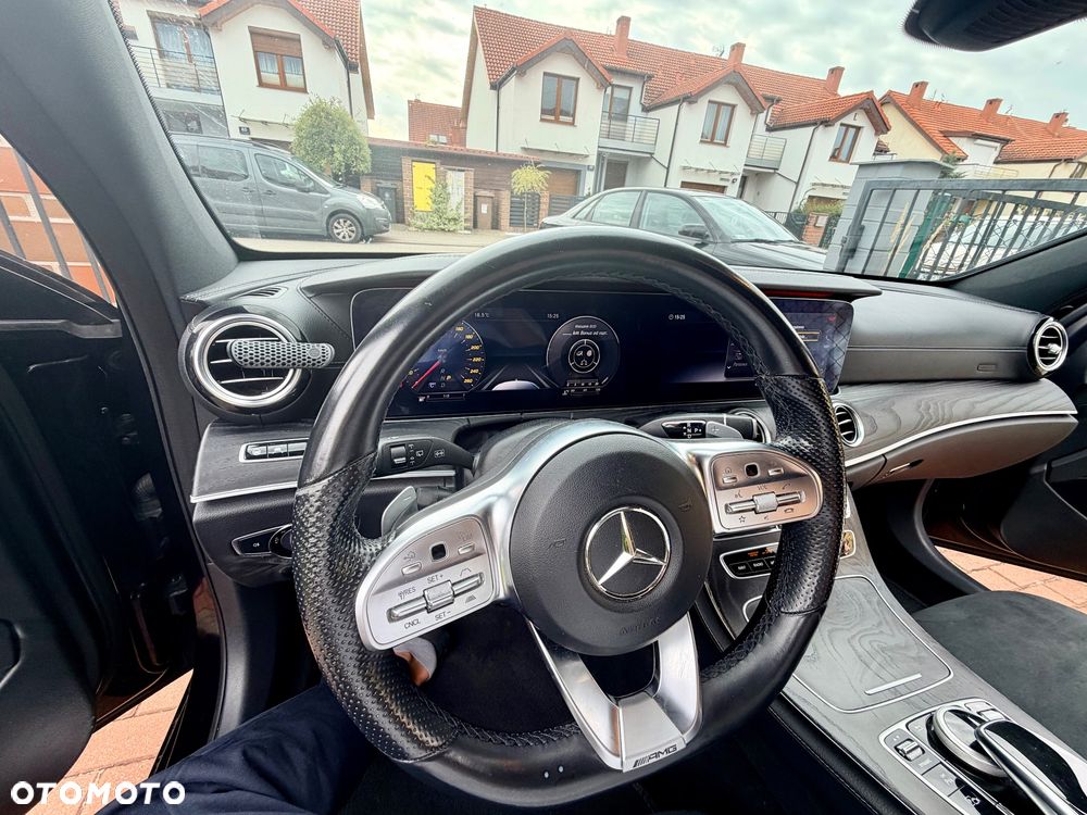 Mercedes-Benz Klasa E 220 d 4-Matic Business Edition 9G-TRONIC - 36