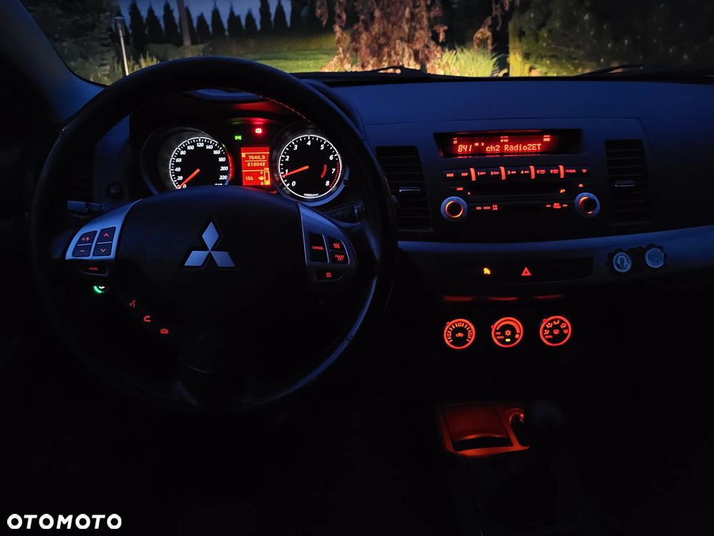Mitsubishi Lancer 1.8 Intense LPG - 16