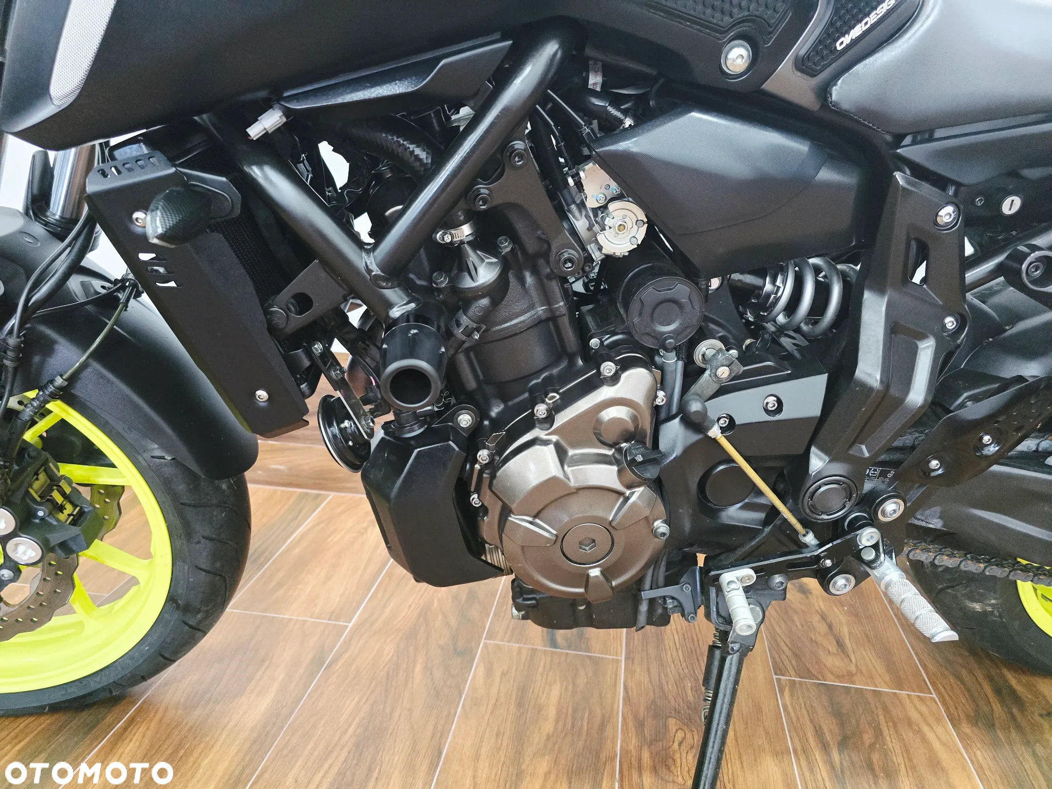 Yamaha MT - 12