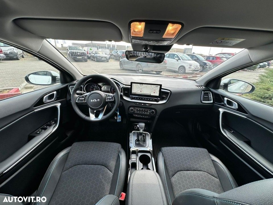 Kia XCeed - 8