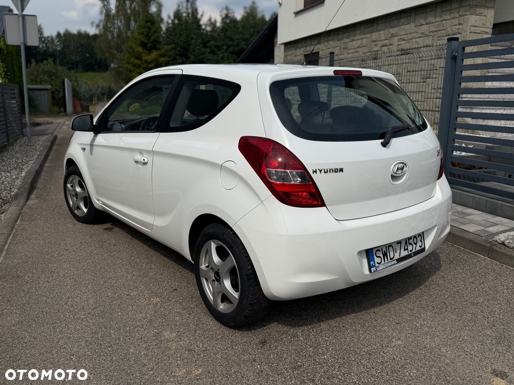 Hyundai i20 1.2 Classic + - 4
