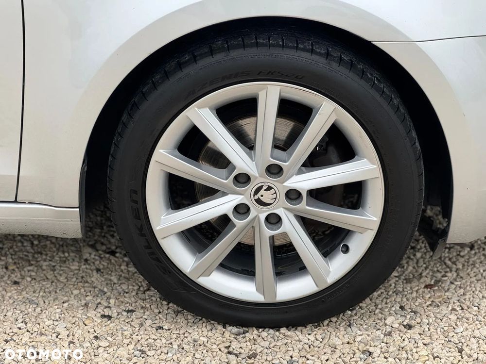 Skoda Octavia 2.0 TDI Style DSG - 15