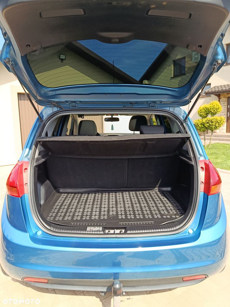 Kia Venga - 5