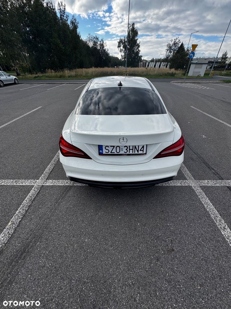 Mercedes-Benz CLA 200 7G-DCT AMG Line - 6