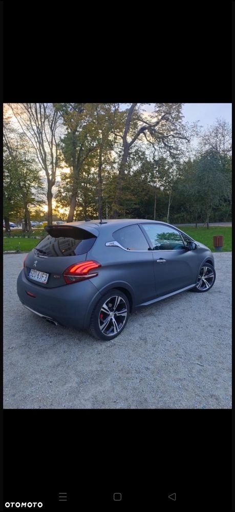 Peugeot 208 - 9