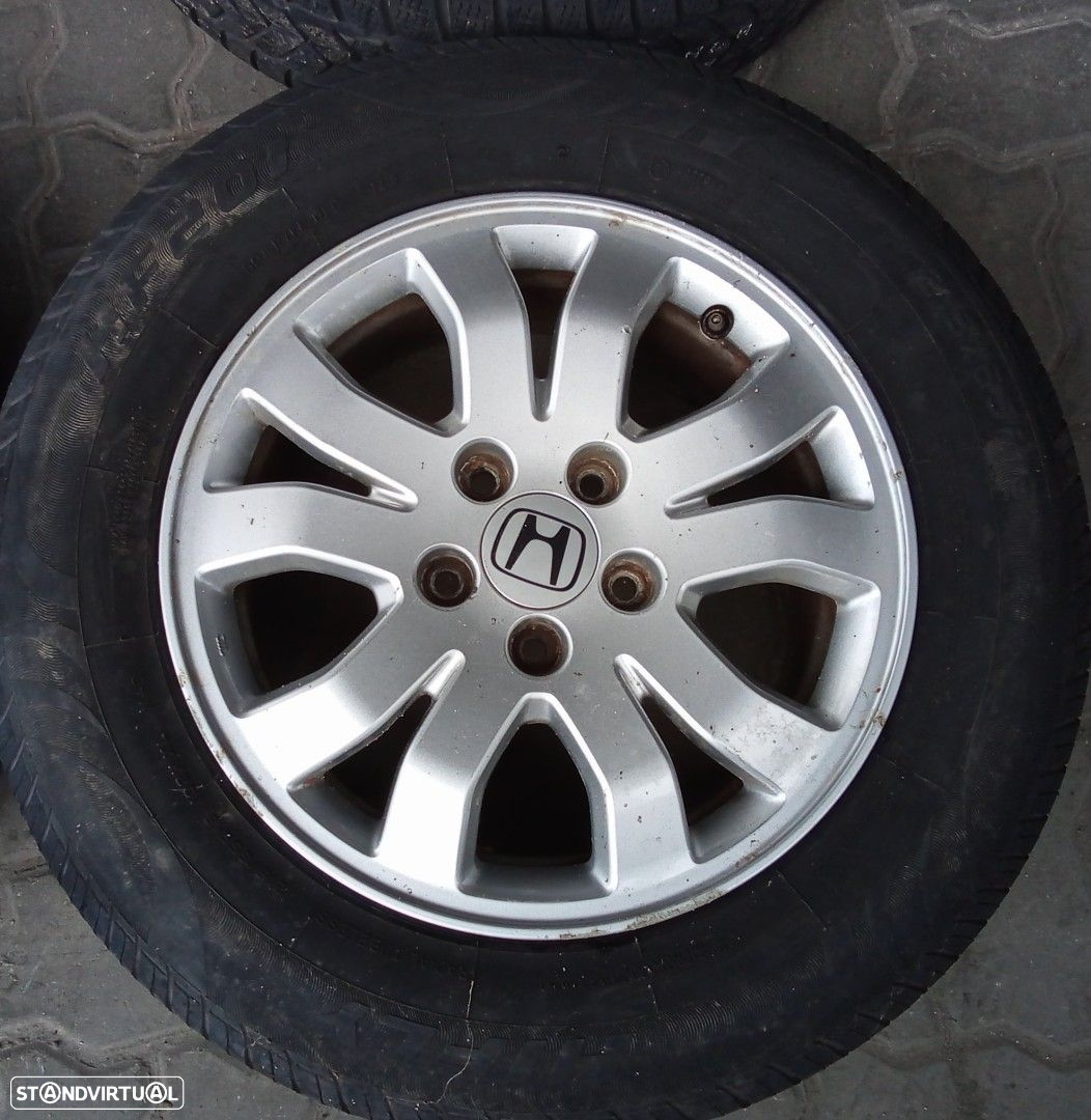 Jantes Honda CR-V R16 com pneus 215/65 furação 5x114.3 - 5