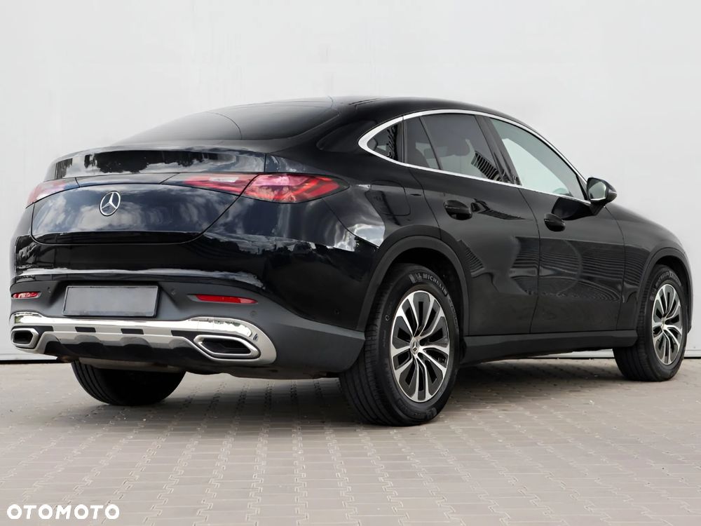 Mercedes-Benz GLC 200 4Matic 9G-TRONIC Exclusive - 2