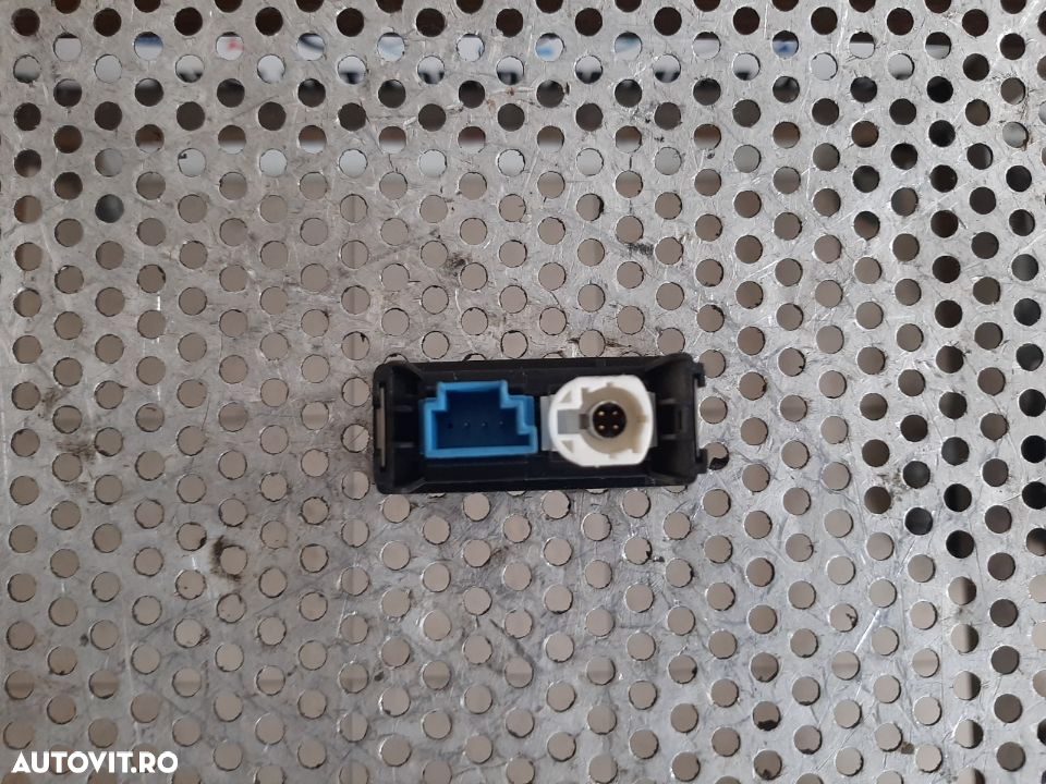 Modul Auxiliar Usb Mercedes Vito Viano V Class W447 Dupa 2014 - 4