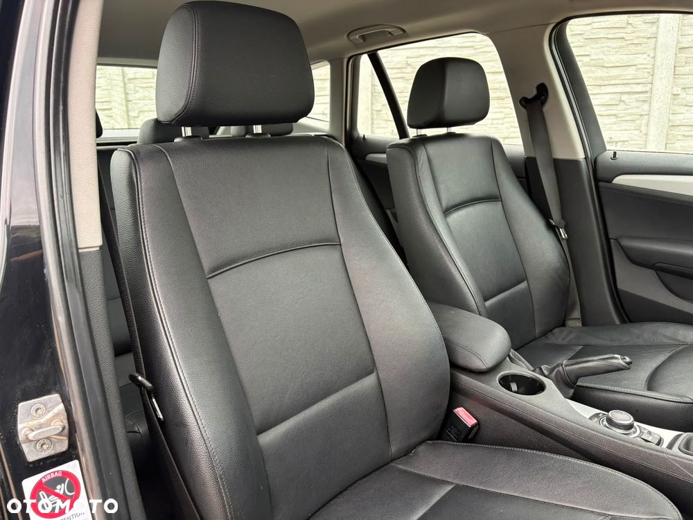 BMW X1 sDrive18d xLine - 9