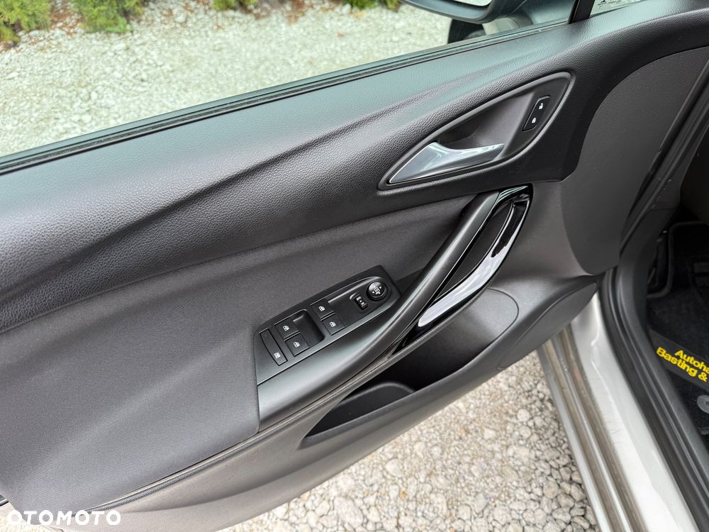 Opel Astra 1.6 D (CDTI) Automatik Business - 12