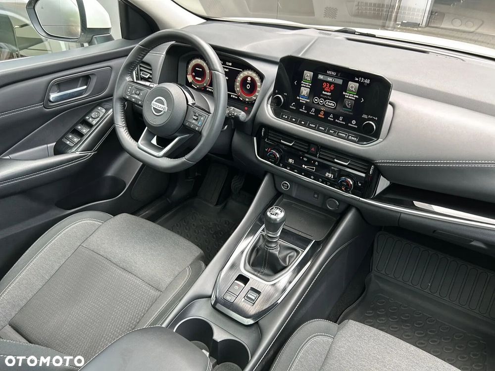 Nissan Qashqai 1.3 DIG-T MHEV Premiere Edition - 17