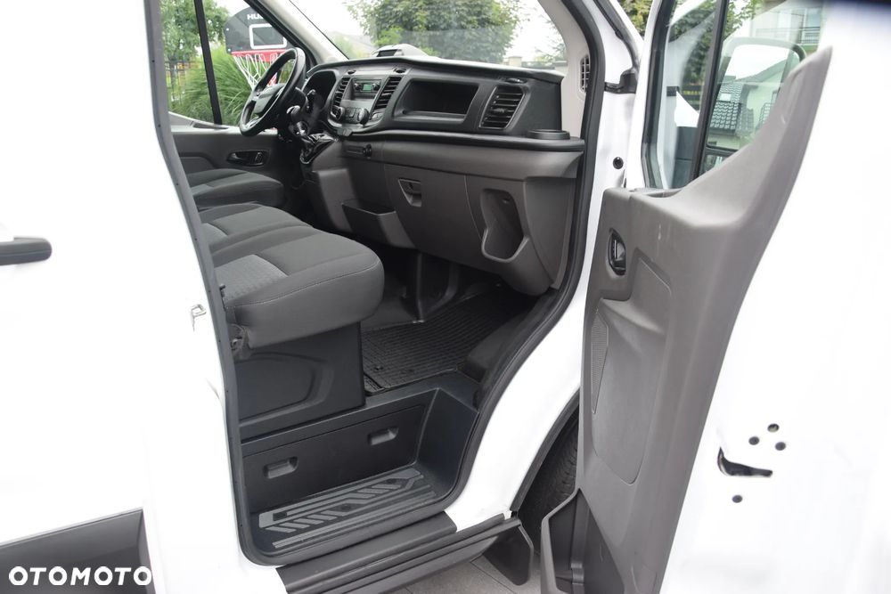 Ford Transit - 20