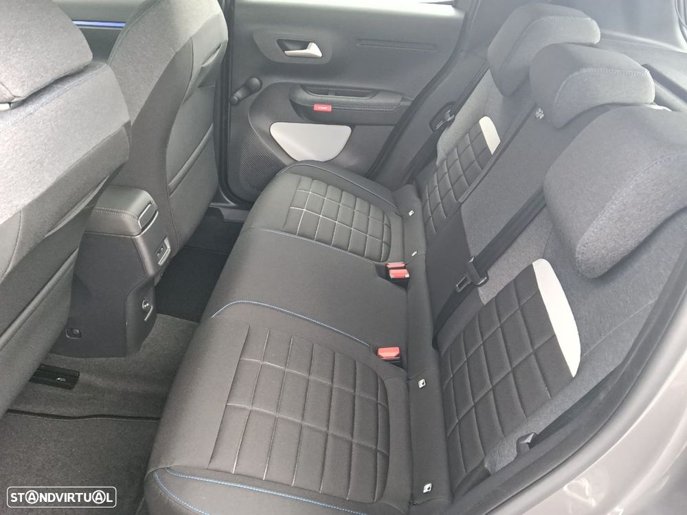 Citroën C3 1.2 Hybrid Plus e-DSC6 - 11
