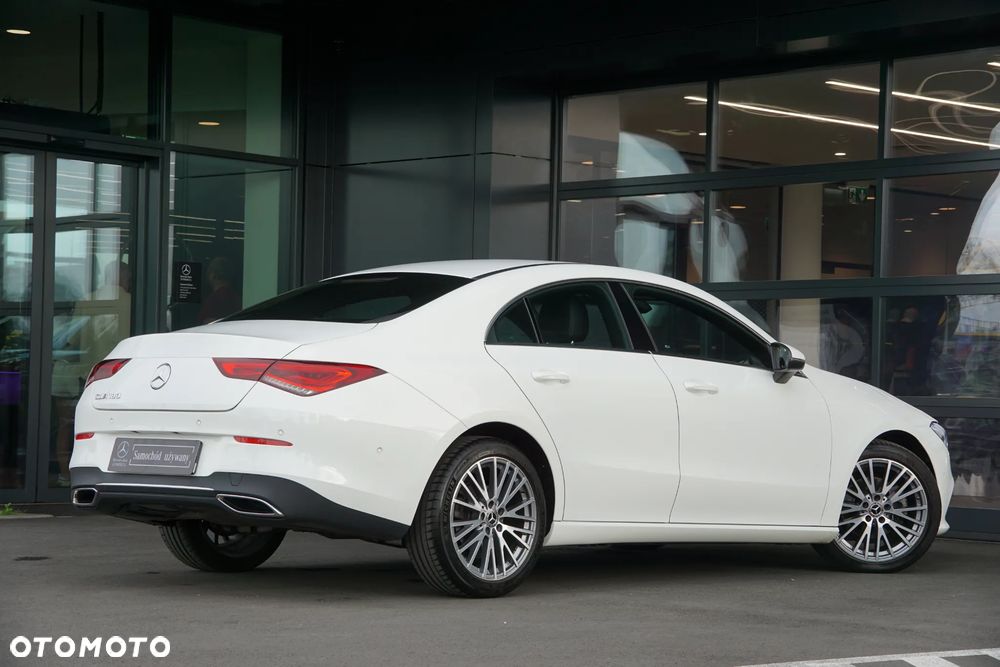 Mercedes-Benz CLA 180 Progressive 7G-DCT - 6