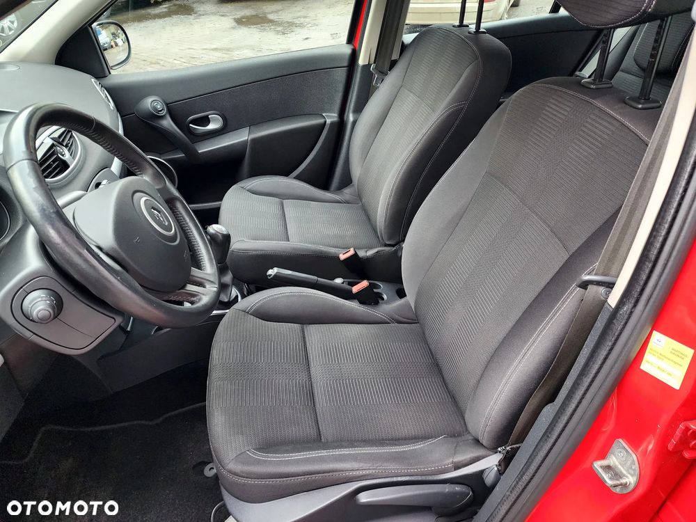 Renault Clio 1.2 16V Dynamique - 26