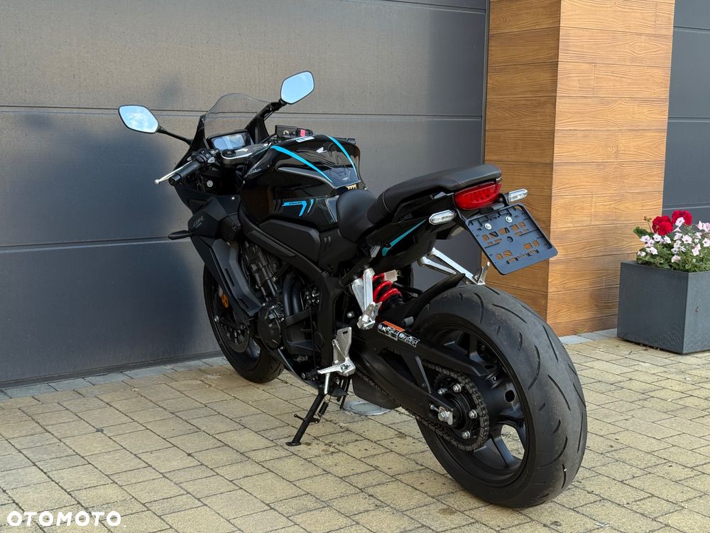 Honda CBR - 14