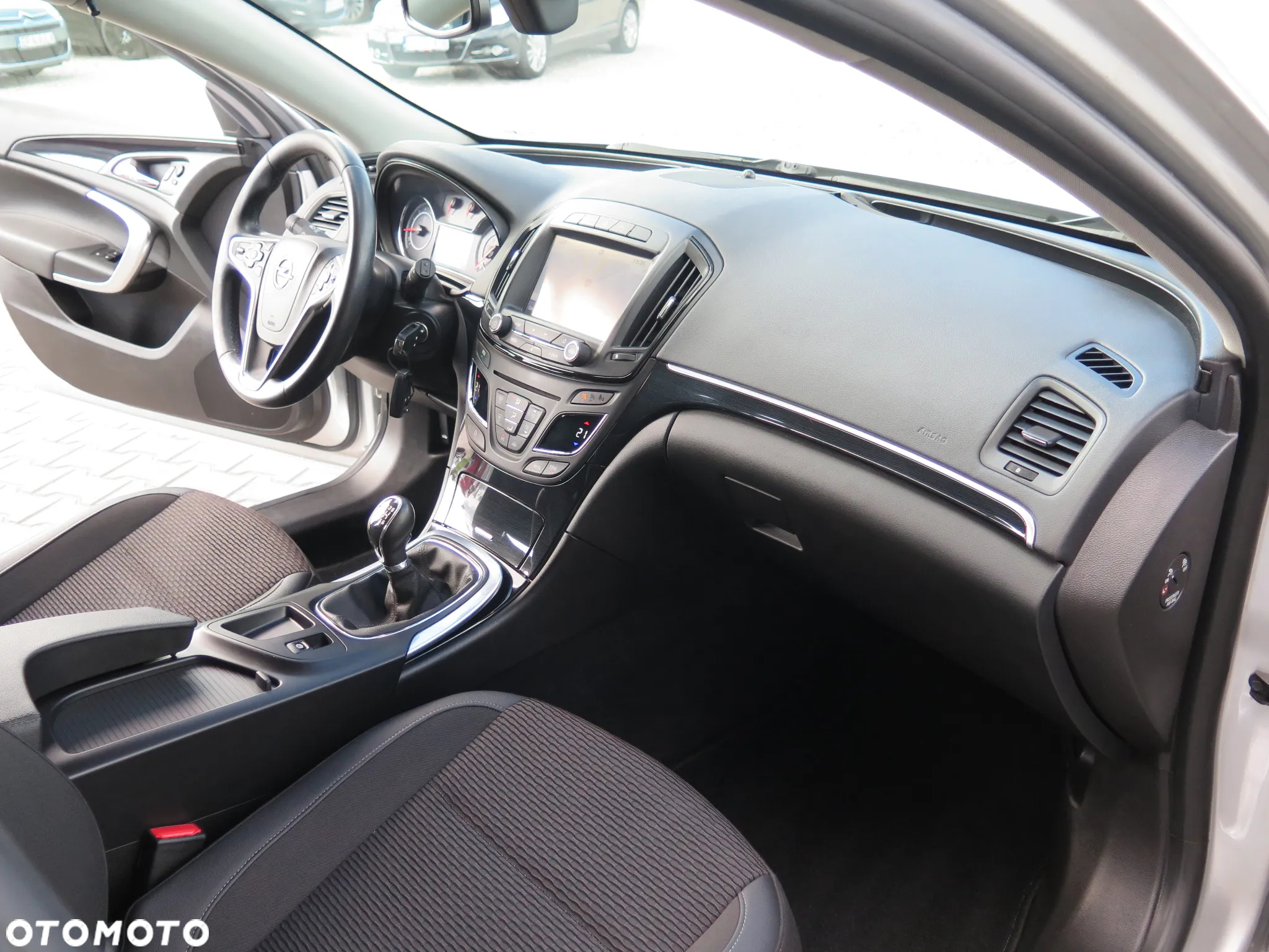 Opel Insignia 2.0 CDTI Cosmo S&S - 33