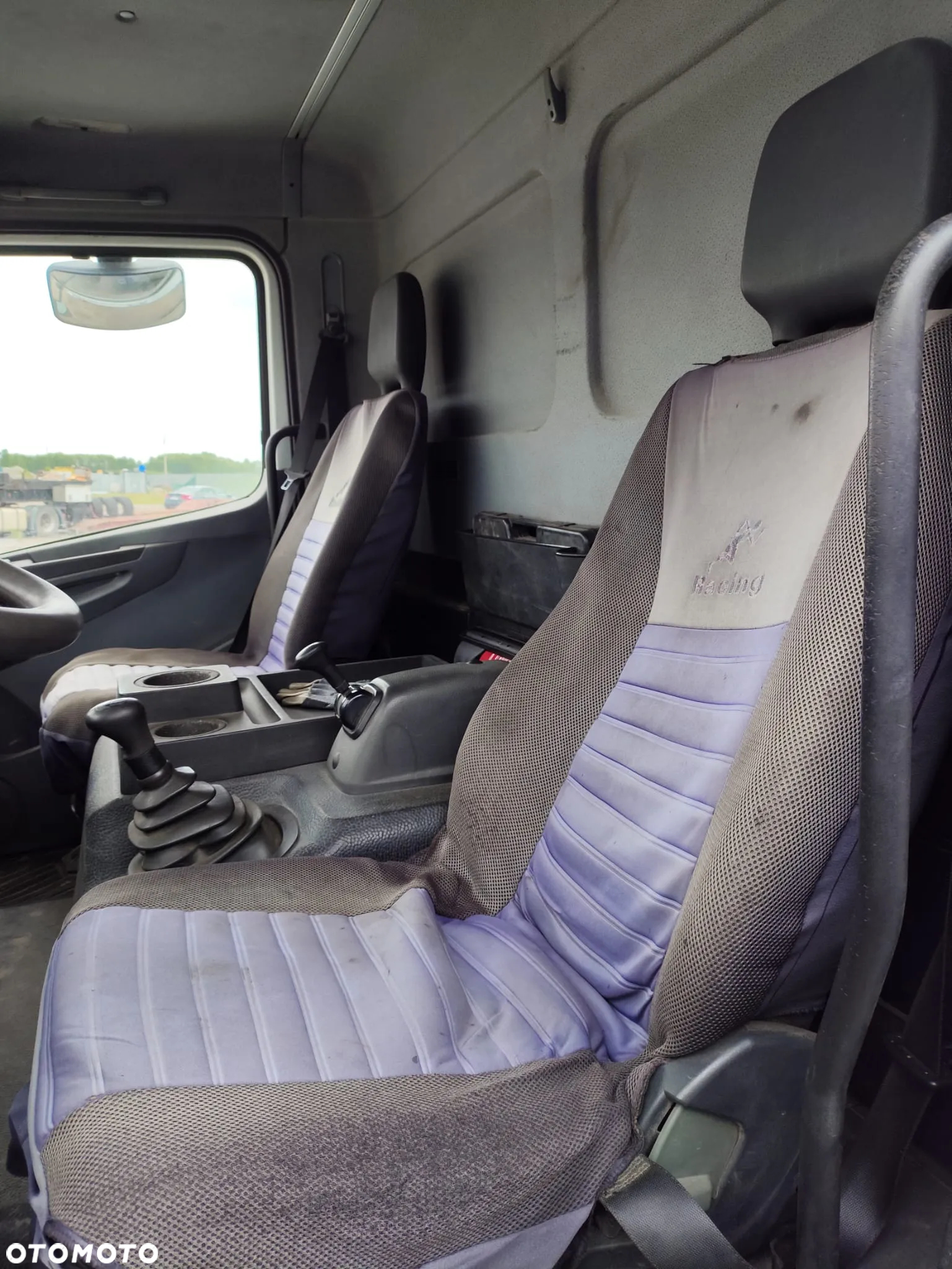 Mercedes-Benz ATEGO 1318 Skrzynia + HDS HIAB 081 A - 17