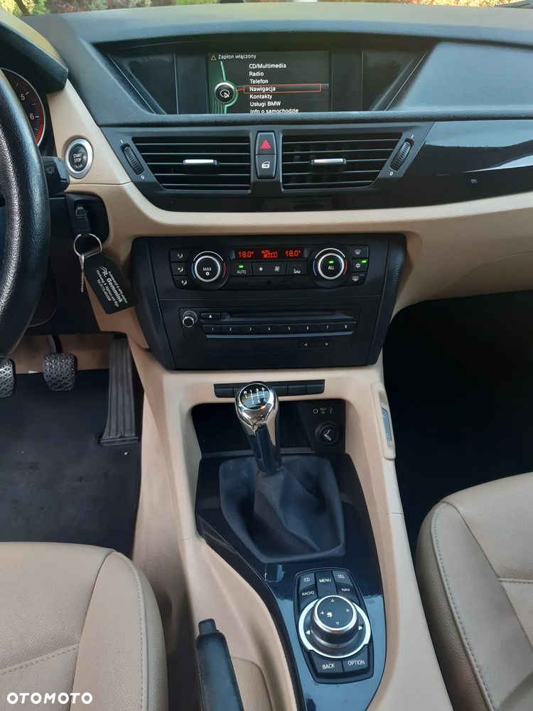 BMW X1 sDrive18i Sport Line - 27