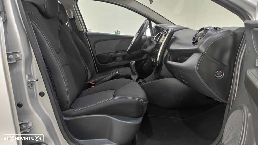 Renault Clio Sport Tourer 1.5 dCi Dynamique S - 23