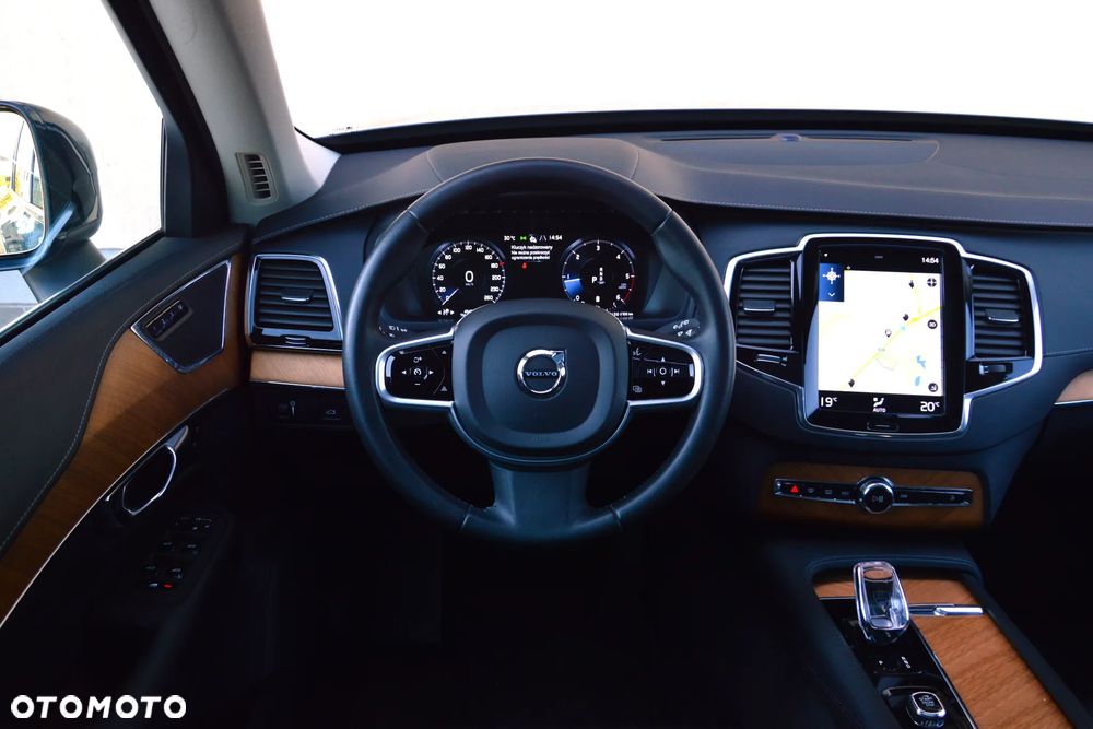 Volvo XC 90 - 24