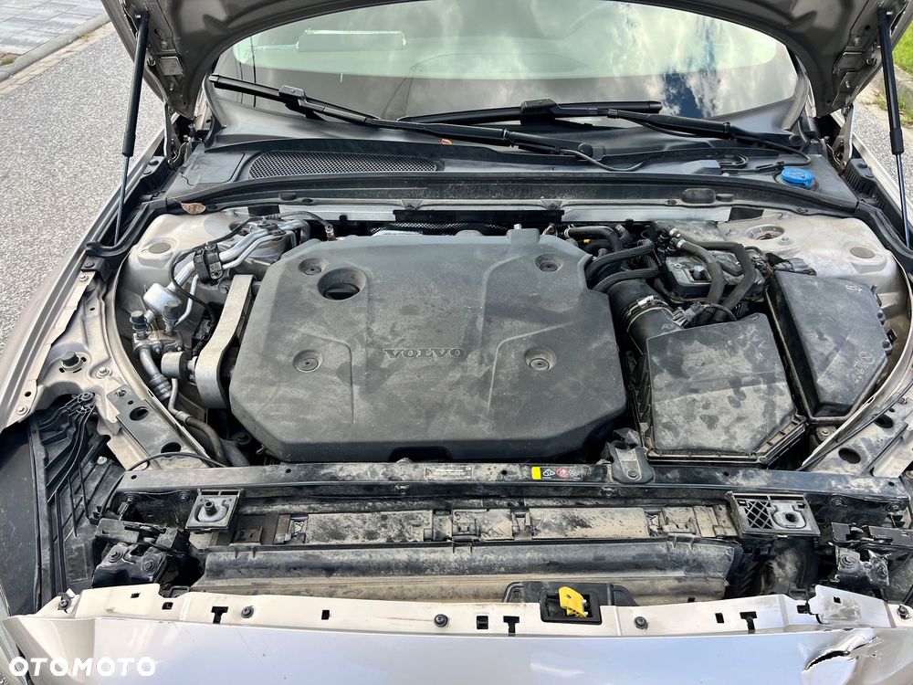 Volvo V60 B4 D Momentum Pro - 11