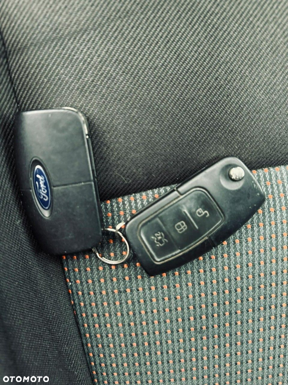 Ford S-Max - 22