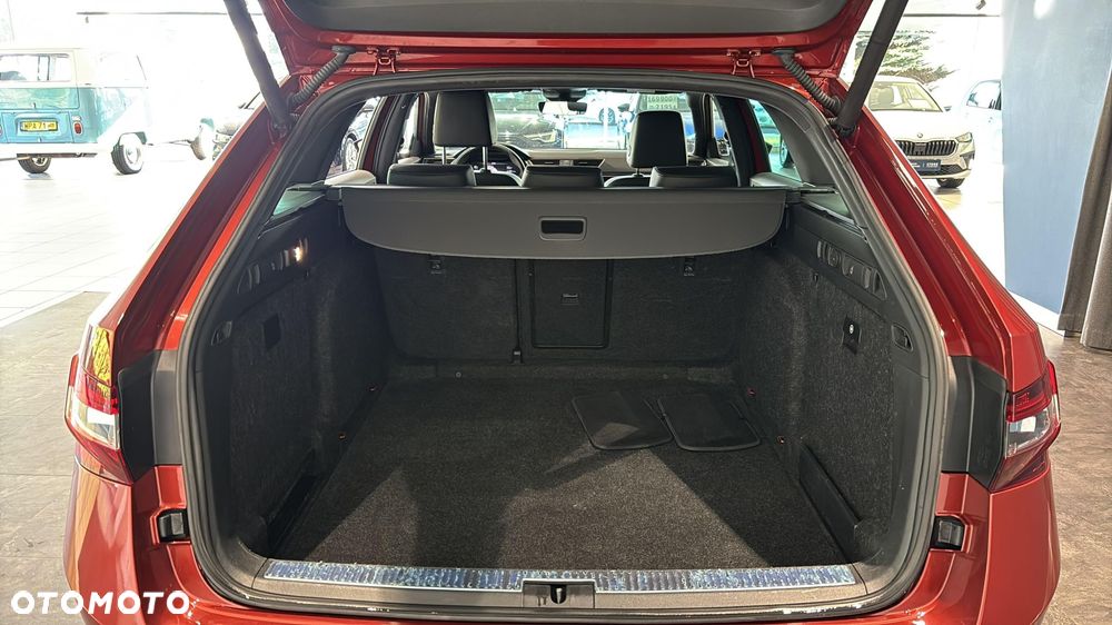 Skoda Superb 2.0 TDI SCR 4x4 L&K DSG - 17